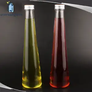 Botella de bebida de cristal con forma de cono Pirámide de 350ml con tapa plateada