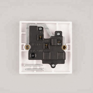 Semana 13A Siglen interruptor pared hembra 86*86mm - Product Image 3