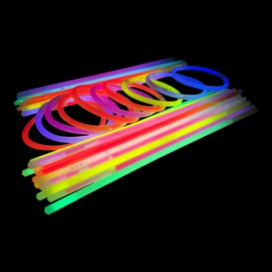 Parti malzemeleri 8 inç Glow karanlık Light Up Sticks parti süslemeleri <span class=keywords><strong>Neon</strong></span> parti kızdırma kolye ve parlak çubuk kolye bilezik
