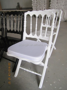 <span class=keywords><strong>Chaise</strong></span> <span class=keywords><strong>Napoléon</strong></span> <span class=keywords><strong>pliante</strong></span> en bois blanc à vendre, location pour événements et banquets - Product Image 5