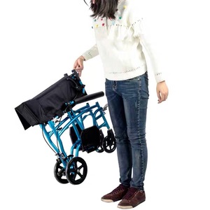 La più popolare sedia a rotelle pieghevole leggera con poggiapiedi a dondolo per attrezzature di terapia fisica - Product Image 3