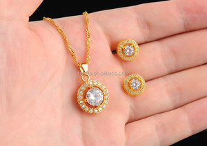 Harga Pabrik Langsung Desain Liontin Emas <span class=keywords><strong>Tanishq</strong></span> Lapisan Emas Kuning 18K Berlapis Tembaga - Product Image 3