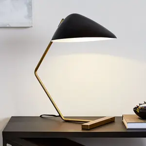 Iskandinav masa lambası modern ofis masası lambası modernhome dekor LED metal masa lambası basit aydınlatma