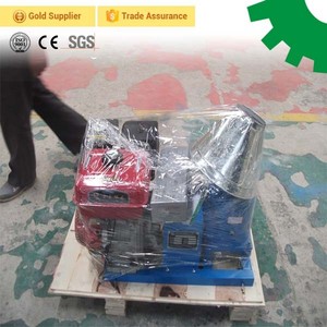 precio pequeña matriz plana de peletización de <span class=keywords><strong>biomasa</strong></span>/equipos de fabricación de <span class=keywords><strong>pellets</strong></span> de heno de paja máquina de <span class=keywords><strong>pellets</strong></span> de c - Product Image 5