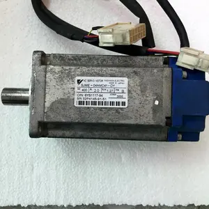 Servomotore ca funzionante testato usato con connettore Platic SJME-04AMC41-OY SJME-04AMC41