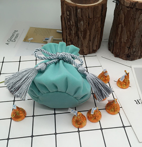 Túi Trang Điểm Nhung Dây Rút Đáy Tròn Thêu Logo Tùy Chỉnh - Product Image 5