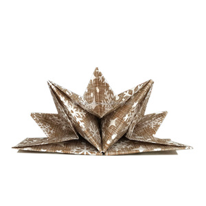 Serviettes en papier pliées en forme d'étoile fantaisie pour le dîner - Product Image 4