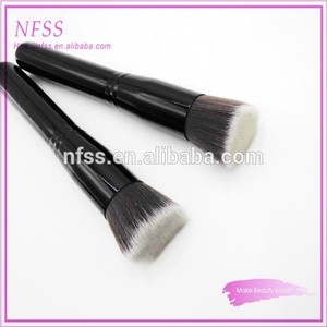 al por mayor <span class=keywords><strong>de</strong></span> nylon cosméticos cepillo <span class=keywords><strong>de</strong></span> pelo se desvanecen y difuminar cepillo cepillo del maquillaje cepillo único - Product Image 2