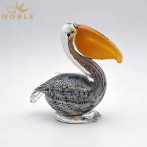 Pelecanus Uccello Figurine Craft per la Raccolta Colorato Soffiato A Mano In Vetro di Arte e Da Collezione Folk Art Animale