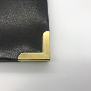 Nouveauté : Housses de diplôme personnalisées avec logos en feuille métallique et gaufrés, avec coins métalliques - Product Image 6