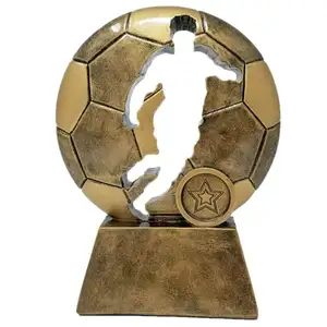 suppliers customized hot sale resin fantasy Crafts Soccer Ball Player Cut Out Trophy