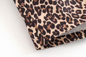 Estate Drop Shipping elegante spiaggia Casual pantaloni <span class=keywords><strong>corti</strong></span> a vita media con stampa leopardata <span class=keywords><strong>pantaloncini</strong></span> da donna per donna - Product Image 6