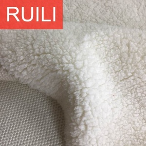 Doublure polaire Sherpa blanche douce tricotée 100% Polyester - Product Image 3