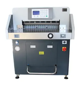 कार्यक्रम नियंत्रण 670cm उच्च परिशुद्धता स्वचालित भारी शुल्क औद्योगिक हाइड्रोलिक गिलोटिन कागज कटर