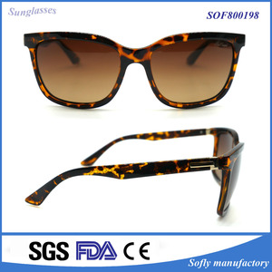 DC En Vrac <span class=keywords><strong>Acheter</strong></span> De La Chine En Gros <span class=keywords><strong>Pas</strong></span> <span class=keywords><strong>Cher</strong></span> Couleur <span class=keywords><strong>lunettes</strong></span> de Soleil En Plastique - Product Image 1