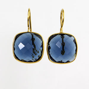 Pendientes de plata de ley 925 con gema de cuarzo y zafiro, joyería hecha a mano - Product Image 1