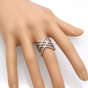 New Hot Sales Unique Shaped Woman Wedding Party Bands Classical Stainless Steel <strong>Gold</strong> <strong>Cocktail</strong> <strong>Rings</strong> for Women Fashion Jewellery - Product Image 6