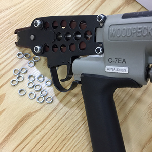 Made in China ad alta velocità <span class=keywords><strong>nail</strong></span> <span class=keywords><strong>gun</strong></span> SC-7E hog anello pistola per <span class=keywords><strong>bonnell</strong></span> materasso a molle