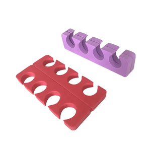 Separatori per <span class=keywords><strong>Dita</strong></span> <span class=keywords><strong>dei</strong></span> <span class=keywords><strong>Piedi</strong></span> e delle Mani in EVA Ecologici e Colorati, 5cm*9.8cm, per Uso in Salone di Pedicure - Product Image 1