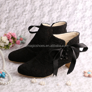 Personalizada de encaje negro corto señoras nupcial botas de invierno de tacón bajo - Product Image 1
