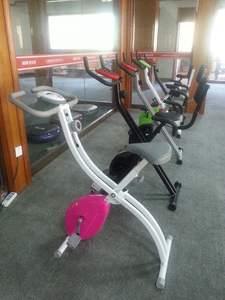 大人気フィットネスバイク マグネティックバイク エクササイズバイク プログラムバイク エアロマグネットバイク クロスバイク - Product Image 3