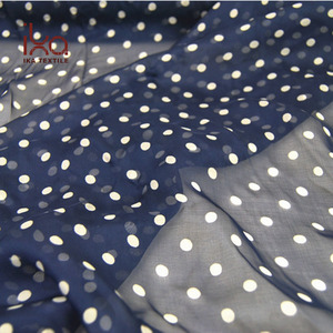 <span class=keywords><strong>Chiffon</strong></span> di <span class=keywords><strong>Seta</strong></span> Ecologico Organico a Trama Liscia con Stampa Digitale, Leggero, di Alta Qualità, Design Personalizzato con Pois, 6mm - Product Image 4