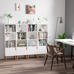Bibliothèque en bois 4 cubes Unité de rangement Étagère à livres Étagères autoportantes avec portes Pieds blancs - Product Image 3
