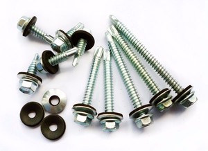 Tornillos Autoperforantes para Techo con <span class=keywords><strong>Cabeza</strong></span> <span class=keywords><strong>Hexagonal</strong></span> y Recubrimiento de Zinc 6.3x19 - Product Image 3