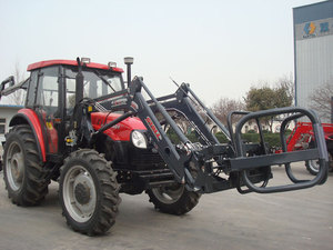 Traktor Pertanian dengan Pemuat Depan dan Penjepit Bal Jerami, Sedang Diskon Besar - Product Image 3