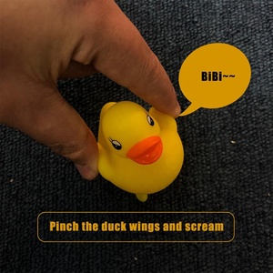 Vélo pour enfants avec phare avant en forme de petit <span class=keywords><strong>canard</strong></span> jaune mignon, mini <span class=keywords><strong>klaxon</strong></span> LED en silicone alimenté par batterie Clover CL7333, clignotant cyclique - Vente chaude - Product Image 2