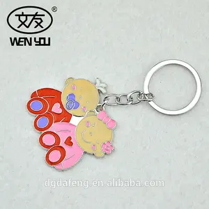 China Factory Direct Sale Customized Personalized Metal Lover Keychain Ring For Gift Item Promotional Keychains