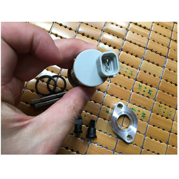 04226-0L010 Fuel Pump Suction Control SCV Valve for Toyota