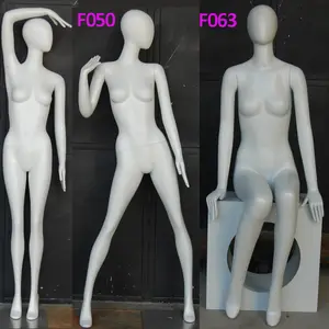 Maniquí femenino personalizado para exhibición de ropa Exhibición de ventana de pie de moda hecha de plástico de fibra de vidrio para adultos