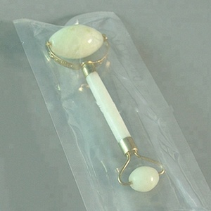 Barre de massage vibrante pour le menton et la beauté du visage Rouleau de poussée en pierre de jade avec double rouleau - Product Image 6