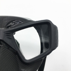 <span class=keywords><strong>Masque</strong></span> de <span class=keywords><strong>plongée</strong></span> ultra-confortable sans silicone avec double lentille en verre trempé transparent, faible volume et construction durable - Product Image 6