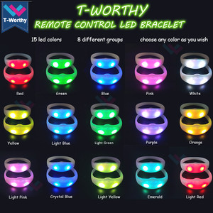 T-xứng đáng với Sản Phẩm Mới Đài Phát Thanh Điều Khiển Led Dây Đeo Cổ Tay Bên Ủng Hộ Đám Cưới Led Dây Đeo Cổ Tay Điều Khiển Bán Buôn - Product Image 4