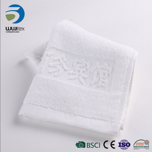 Pas cher En Gros Plaine <span class=keywords><strong>Blanc</strong></span> <span class=keywords><strong>Coton</strong></span> Hôtel Main serviettes du bout des doigts - Product Image 1