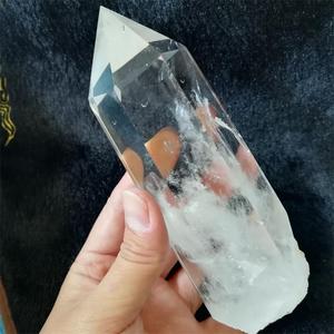 Obelisco di guarigione del quarzo dei punti in piedi del cristallo di quarzo di roccia naturale di grandi dimensioni all'ingrosso per la decorazione - Product Image 2