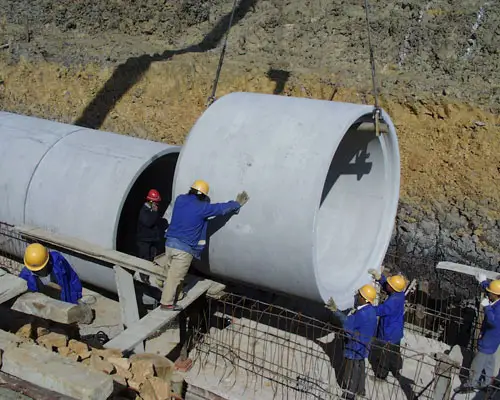 Reinforced 600mm diameter concrete pipe making machine for culvert