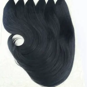 可爱的高质量没有纠结体波合成头发编织，巴西天然颜色生动6个一包一个头