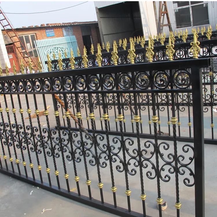 Сделанный на заказ кованый железный садовый стальной гриль металлический забор дизайн для проекта