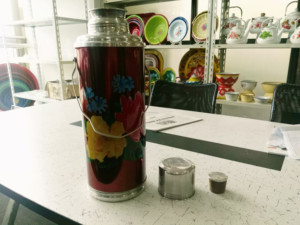 Traditionele Draagbare Nostalgische Warmwaterkruik <span class=keywords><strong>Retro</strong></span> Thermische Isolatie Potfles Aluminium Omhulsel 2l 3.2l Metalen Vacuümkolf - Product Image 2