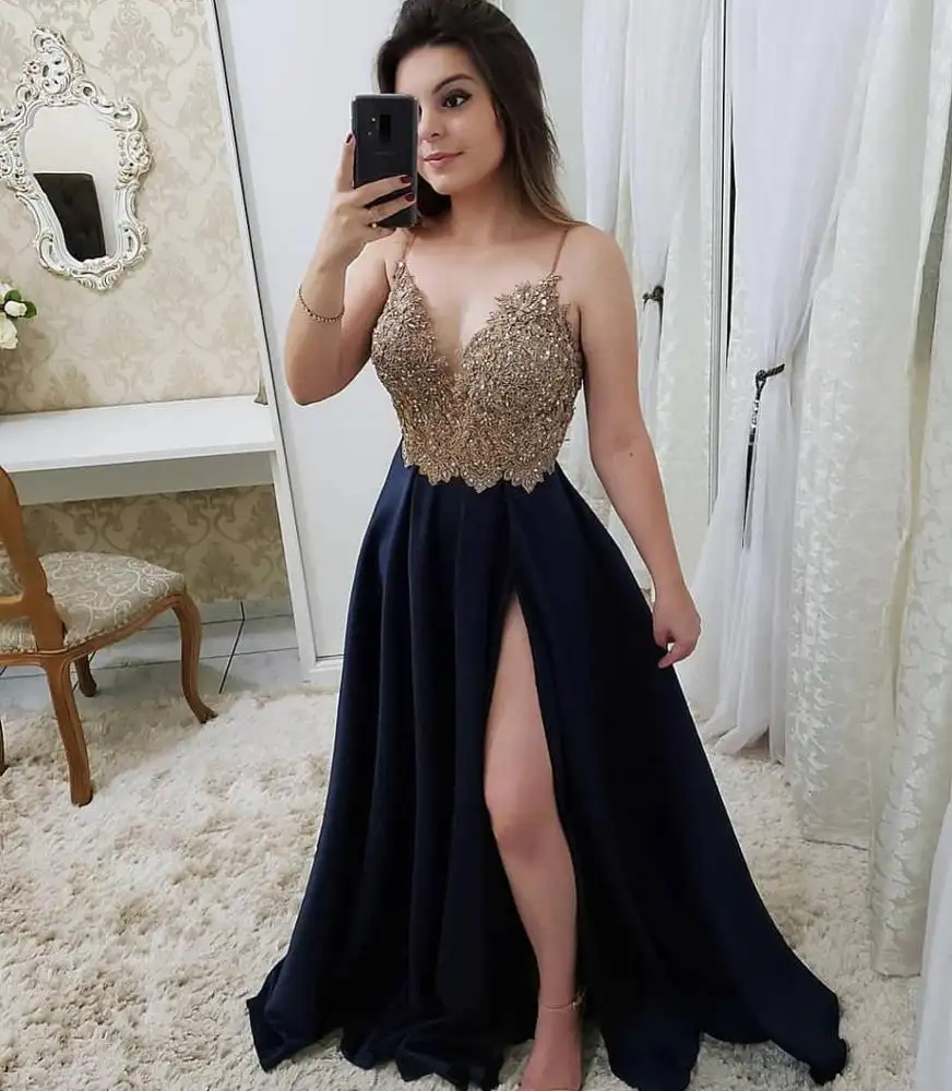 Robe de soirée de luxe perlée à bretelles spaghetti et paillettes