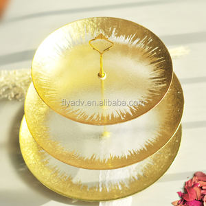 Platos <span class=keywords><strong>de</strong></span> vidrio decorativos con lámina <span class=keywords><strong>de</strong></span> oro al por mayor, platos con borde dorado, soporte redondo <span class=keywords><strong>de</strong></span> 3 niveles para tartas con cepillo <span class=keywords><strong>de</strong></span> <span class=keywords><strong>acero</strong></span> <span class=keywords><strong>inoxidable</strong></span> - Product Image 1