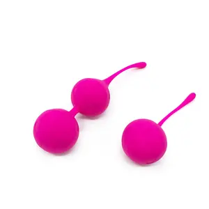 ピンクのケーゲルエクササイズ女性のための復元膣マッサージボールキットを締める、コロボールアナルケーゲルボールOEMボディセーフで無臭