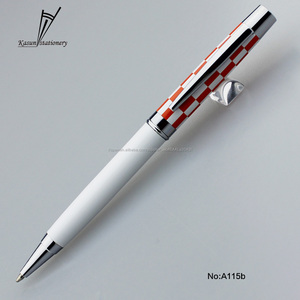 Del color del caramelo giro bolígrafo metálico mejor regalo <span class=keywords><strong>para</strong></span> las mujeres - Product Image 1