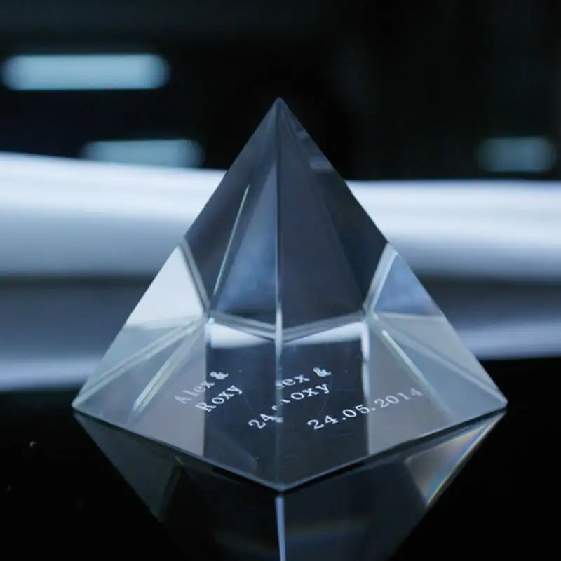 Glas pyramide Kristall pyramide Brief besch werer