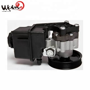 UJOIN 006 466 1701 006 466 <span class=keywords><strong>7801</strong></span> Pompe de direction de haute qualité pour Mercedes Sprinter - Product Image 2