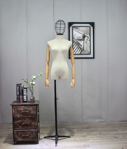 80F-1 Maniquí femenino <span class=keywords><strong>de</strong></span> cuerpo superior <span class=keywords><strong>de</strong></span> tela para mujer con brazos <span class=keywords><strong>de</strong></span> madera Maniquí <span class=keywords><strong>de</strong></span> <span class=keywords><strong>modista</strong></span> - Product Image 2
