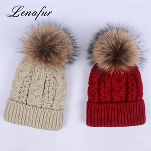 Personalized twist THREAD knitted natural raccoon fur POM hat - Product Image 2